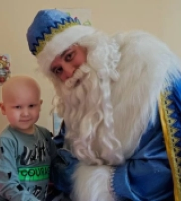 До Одеської обласної дитячої лікарні завітав Святий Миколай