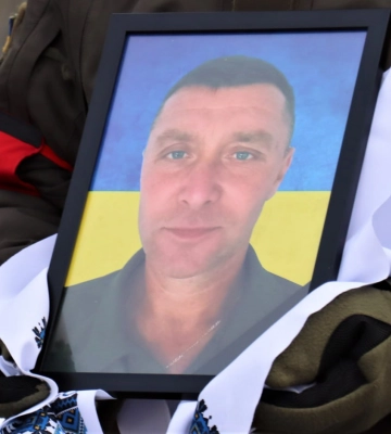 Тростянецька громада попрощалася з героєм