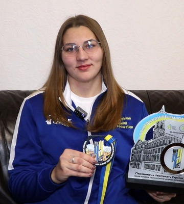 Спортсменка з Печеніжина стала чемпіонкою України з боксу (відео)