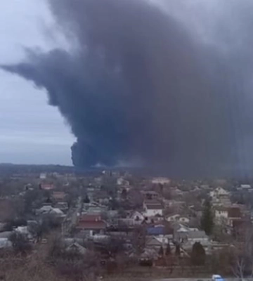 В Донецке раздались мощные взрывы В Донецке раздались мощные взрывы