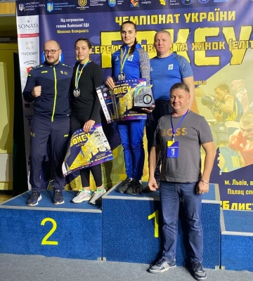 Черкаські боксери повернулися з нагородами з Чемпіонату України