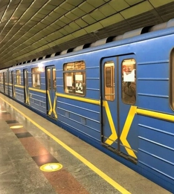 Рух поїздів між станціями метро «Деміївська» та «Теремки» з 9 грудня закриють на час ремонту перегінного тунелю