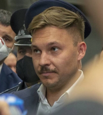 «Режим воєнного стану використовують в корисливих цілях», — нардеп Чорноморов розкритикував обласну владу за наміри поза конкурсом затвердити головлікарем Пліткіна, у якого були обшуки «Режим воєнного стану використовують в корисливих цілях», — нардеп Чорноморов розкритикував обласну владу за наміри поза конкурсом затвердити головлікарем Пліткіна, у якого були обшуки