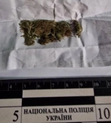 ТОРівці виявили чоловіка, який мав з собою, ймовірно, наркотичні речовини