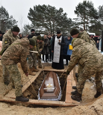 У Здолбунівській громаді провели в останню дорогу загинулого Героя