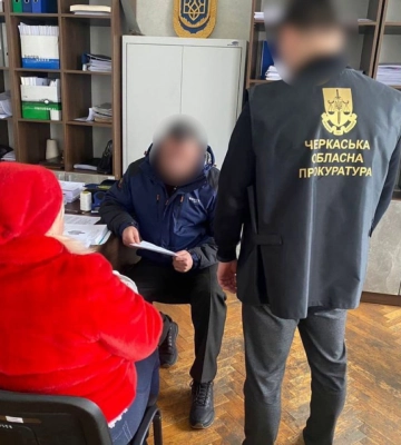 На Черкащині викрили працівника ДКВС на спробі збуту наркотичних речовин ув’язненим