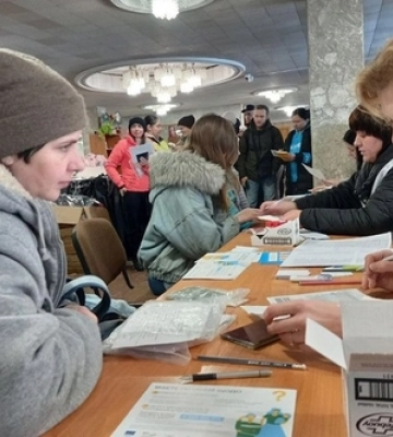 У Луцьку роздали 550 пакунків із теплим одягом від ЮНІСЕФ
