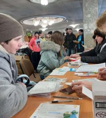 У Луцьку роздали 550 пакунків із теплим одягом від ЮНІСЕФ