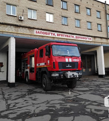 У Нікопольському районі у пожежі у будинку постраждала жінка