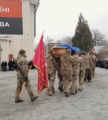У Хмельницькому попрощалися із захисником з Херсонщини Віктором Сікорським