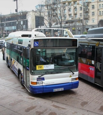 У Києві змінять дорожній рух через закриття метро
