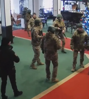 &quot;Увірвалися без документів й застосували силу&quot;: на Закарпатті в оздоровчому комплексі &quot;Косино&quot; обурені діями ТЦК