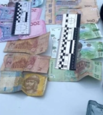 На Рівненщині нетверезий водій, який злетів у кювет, намагався обманути нарколога