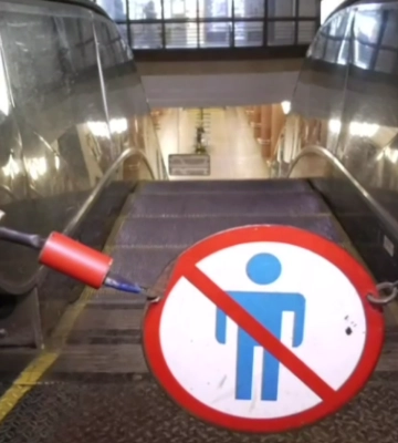 Закриті станції синьої гілки метро в Києві використовуватимуться як укриття під час повітряної тривоги