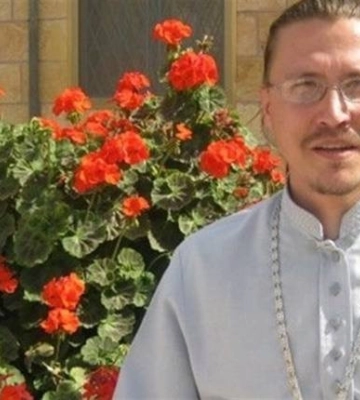 Судитимуть священника з Херсона, який торгував зброєю та боєприпасами