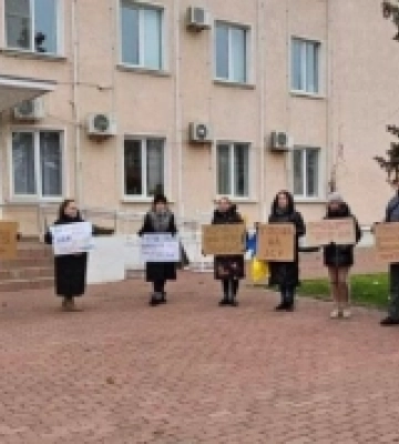 На Одещині активісти поновили пікетування місцевого виконкому