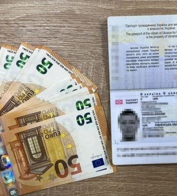 В «Устилузі» чесний ухилянт боявся дати прикордоннику 1500 євро хабаря (фото, відео)