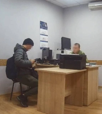 Аби виїхати до Польщі, чоловік пропонував волинським прикордонникам €1500 хабара