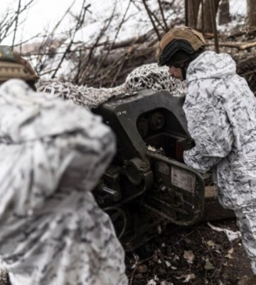 Українські оборонці щільним вогнем з артилерії накрили ворога поблизу Кліщіївки