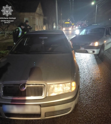 У Кропивницькому зіштовхнулися автівки