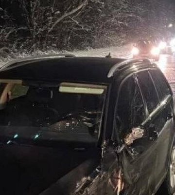 Біля Львова 38-річний пʼяний водій не розминувся із автомобілем (ФОТО)