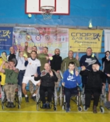 У Рівному провели другий захід фестивалю «Бадмінтон для всіх»