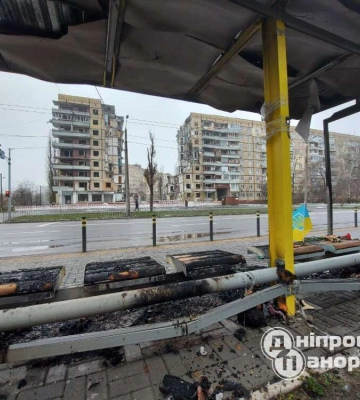 У Дніпрі невідомі спалили «народний меморіал» біля будинку на ж/м Перемога