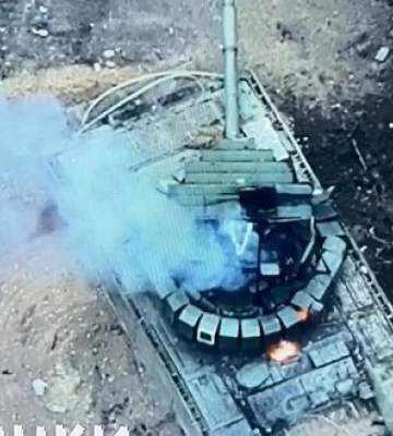 Морпіхи показали знищену техніку росіян після невдалого штурму села Кринки на лівому березі Херсонщини