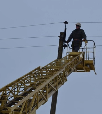 На Донбасі відновили енергопостачання 10 тисяч споживачів