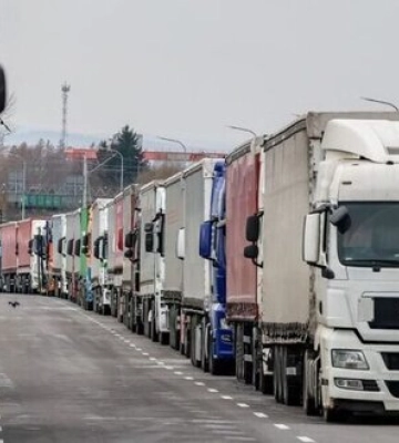 Словацькі перевізники з 11 грудня продовжать блокаду кордону з Україною