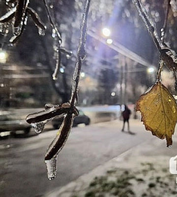В Кривом Роге столкнулись легковушка и маршрутка