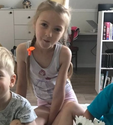 «Дуже любимо цього хлопчика»: сім&amp;#039;я з Луцька усиновила дитину з інвалідністю під час війни
