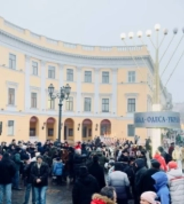 В Одесі з нагоди Хануки урочисто запалили менору