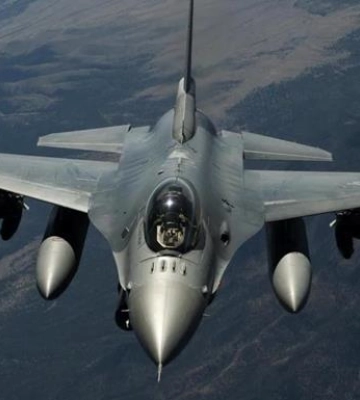 Американский истребитель F-16 упал в Желтое море возле Южной Кореи