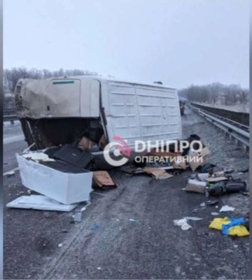У Дніпропетровській області перекинулося авто з бійцями іноземного легіону: є загиблий