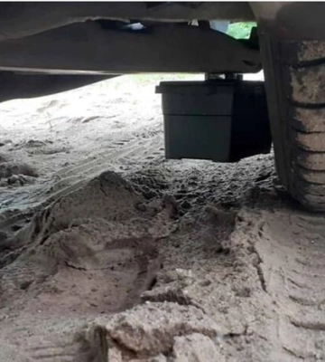 В Одесі під автівку артиста театру невідомі заклали вибухівку