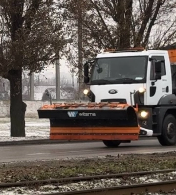 Ліквідація наслідків негоди у Дніпрі: на вулицях міста працювало 66 одиниць техніки та 500 комунальників