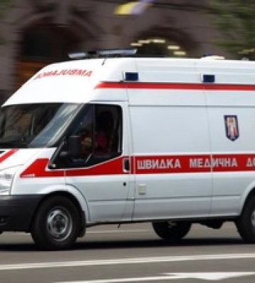 У Києві стався обвал під час ремонту опорної стіни для утримання ґрунту: загинув чоловік, ще один постраждав
