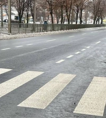 Магістральні, внутрішньоквартальні дороги, пішохідні зони: у Дніпрі цього року оновили більше ніж 700 тис. квадратних метрів пошкодженого асфальтового покриття