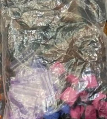 Волинські поліцейські впіймали на гарячому лучанина, який робив закладки наркотиків