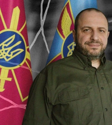 Умєров і міністр оборони Угорщини провели &quot;відверту&quot; розмову