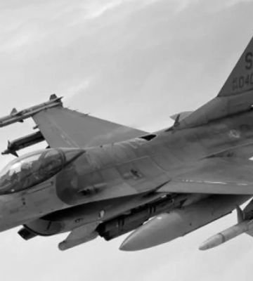 Розбився американський винищувач F-16: що відомо?