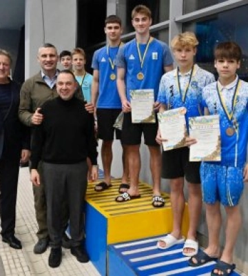 Миколаївські спортсмени здобули медалі на Чемпіонаті України зі стрибків у воду