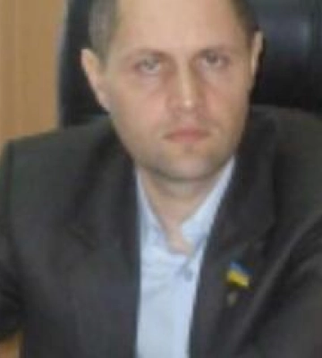 У Полтаві ексначальника райвідділу виконавчої служби засудили за хабаництво