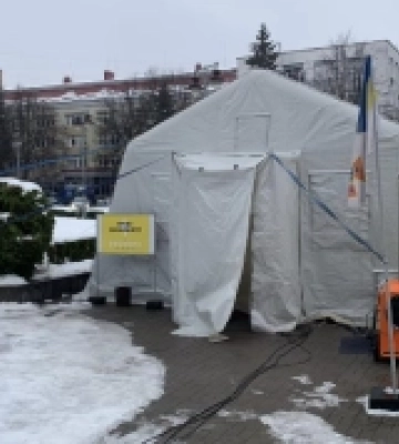 Жителів Рівненщини, яким терміново потрібен зв'язок, запрошують до пунктів незламності