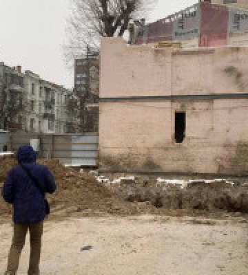 Забудовник памʼятки архітектури на Володимирській, 93 у Києві письмово зобов’язався не руйнувати памʼятку