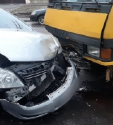 В Одесі сталася масштабна ДТП, є постраждалий