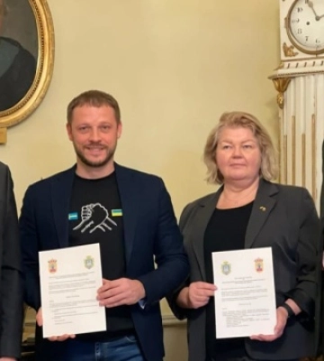 Херсон та шведське місто Норрчепінг підписали договір про співпрацю