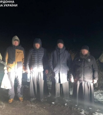 Замість Молдови потрапили до сусіднього села: на Одещині затримали ухилянтів у рясах