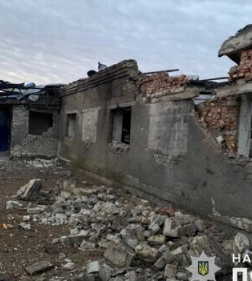 Унаслідок російського обстрілу Красногорівки поранено жінку